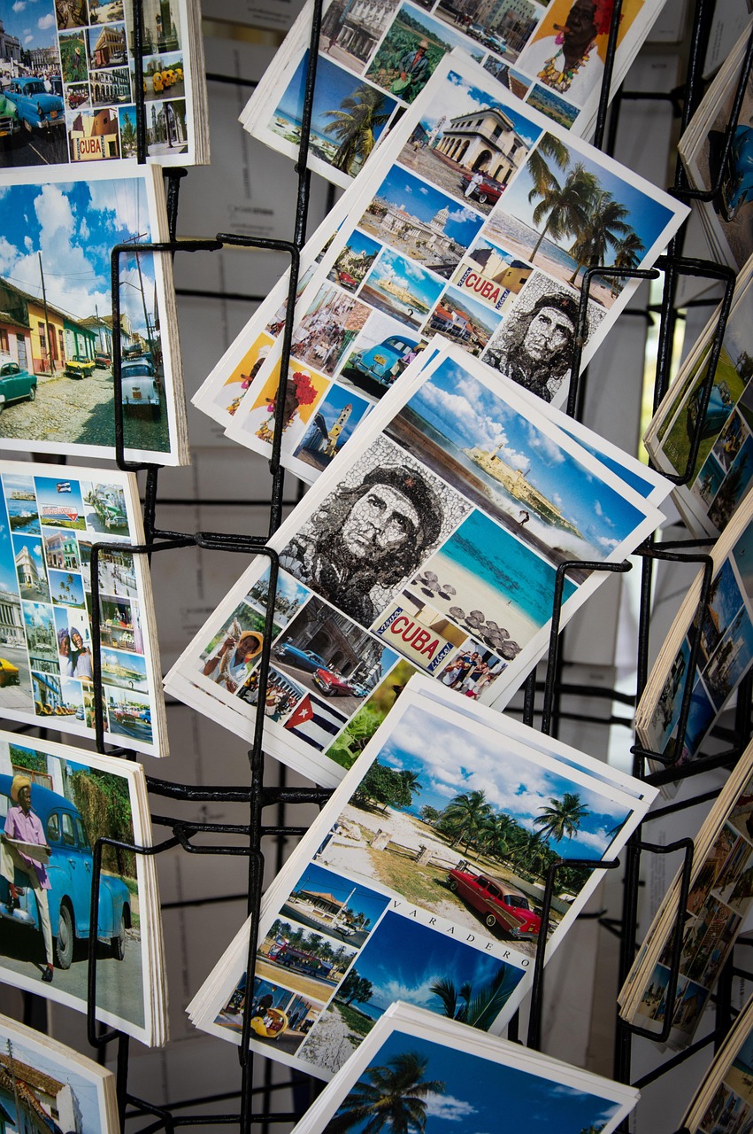 postcards, souvenir, souvenir products, cuba, summer, beach, vacation, resort, nature, che guevara, revolution
